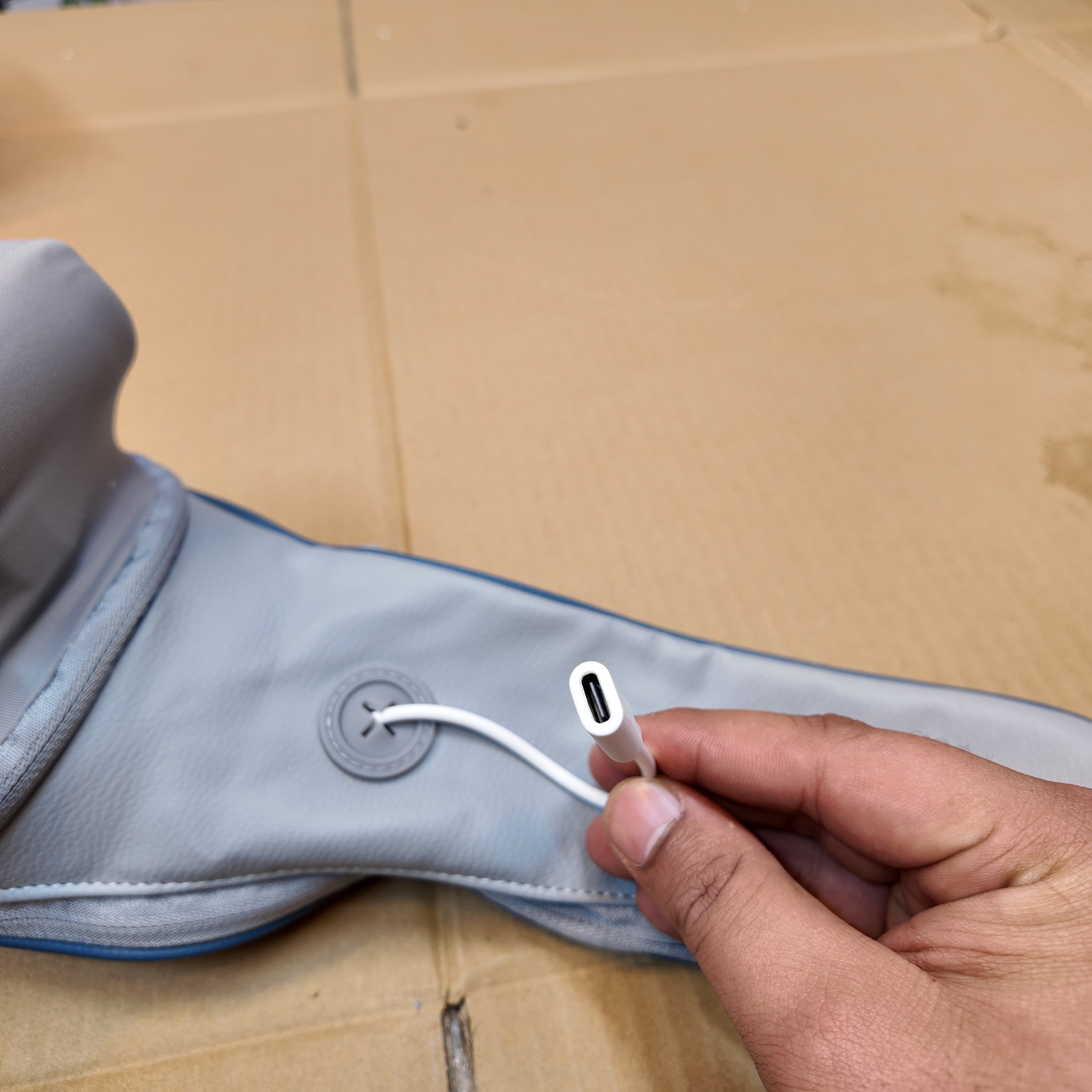 Shoulder and neck massager